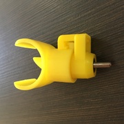 Поилка ниппельная НПЗ-01+зажим в сборе Ф25